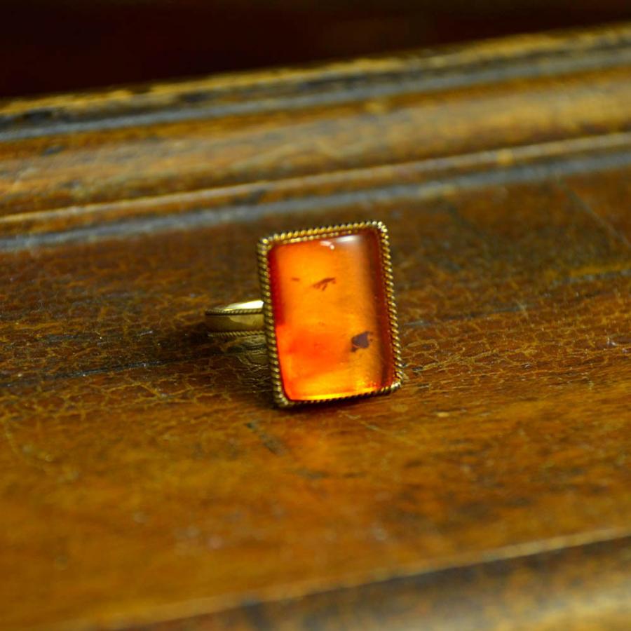 ロイヤルアンバー ブローチ 2個 ヴィンテージ ロイヤルアンバー 金色