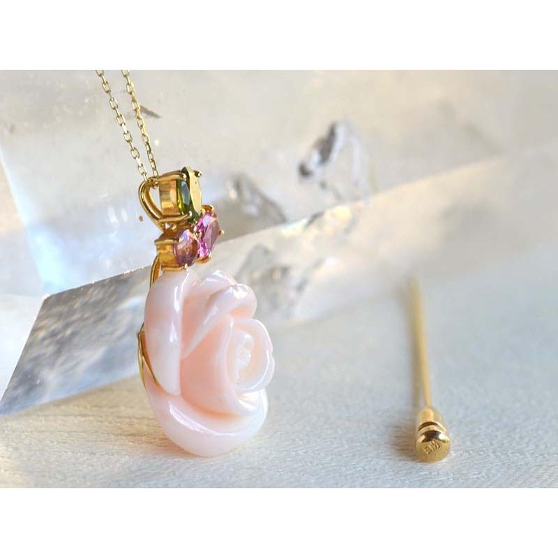 サンゴ珊瑚ブローチ18K