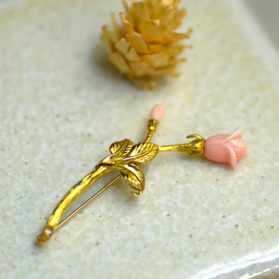 受注生産できます！K18 ピンク珊瑚 薔薇 つぼみ ダイヤ入り ブローチの画像