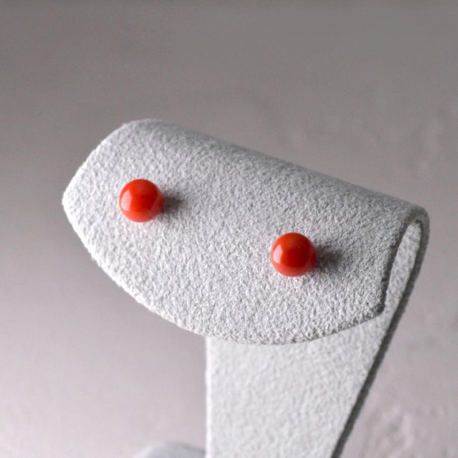 K18 赤珊瑚 約6mm イヤリング ピアス : ユキコ オオクラ 大倉 K18 赤珊瑚 約6mm イヤリング ピアス : ユキコ オオクラ 大倉