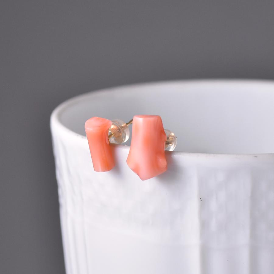 K18 深海珊瑚 枝 ピアス : ユキコ オオクラ 大倉珊瑚店 - 通販