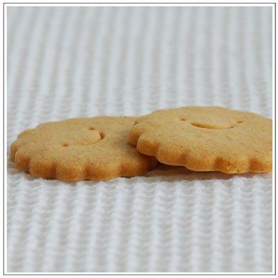焼菓子：スマイルクッキー |  | 02
