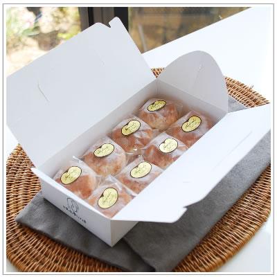 生クリーム大福：うさぎのしっぽ　ショコラ餅（8個入） |  | 02