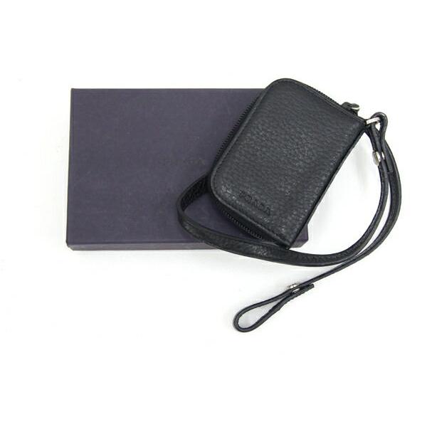 PRADA（プラダ） 6連キーケース ブラック レザー 中古 鍵 キー コイン