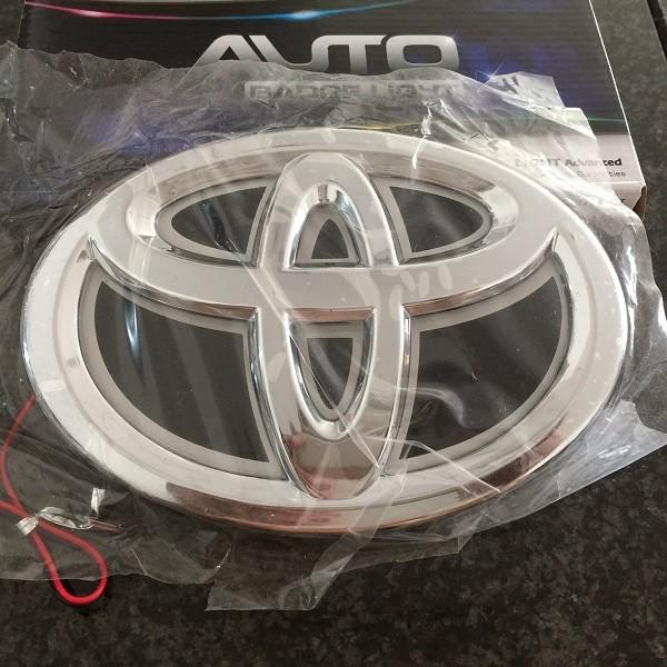 公式 エンブレム 車 トヨタエンブレム ステンレスhl製 エンブレム オリジナルエンブレム トヨタ カーエンブレム トヨタマーク カー用品 ドレスアップ カーアクセサリー 外装 Toyota 豊田 改造 カタカナ レトロ フロントエンブレム リアエンブレム 速達メール便 W8r Co