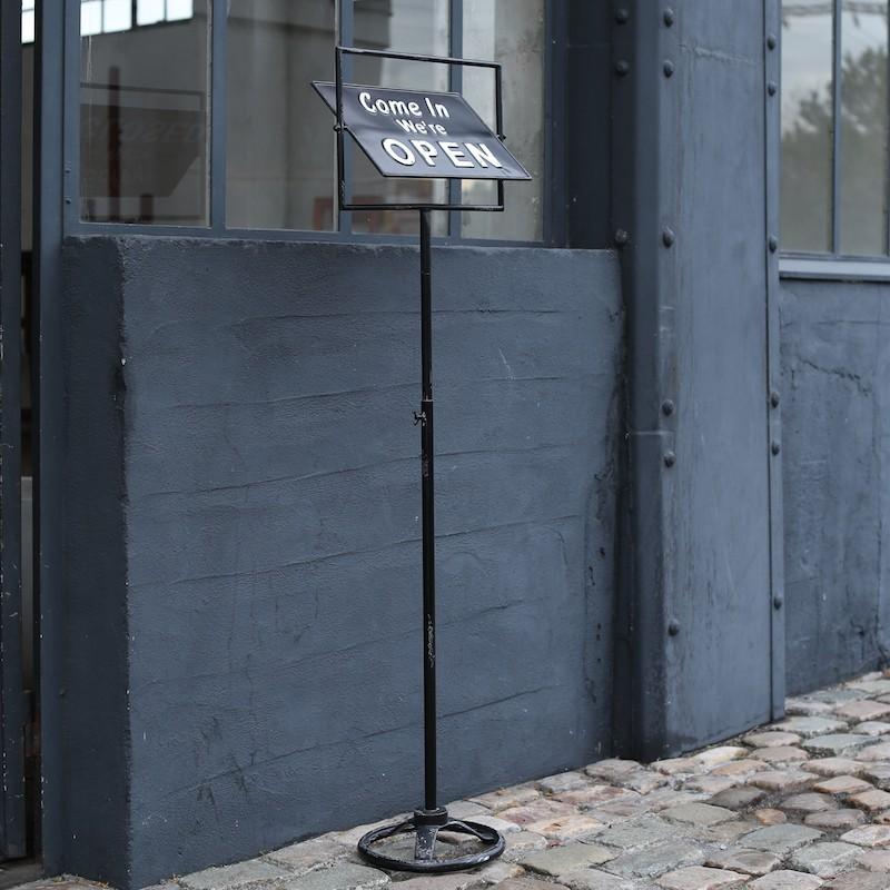 DULTON（ダルトン） スピナー サイン スタンド オープン クローズド