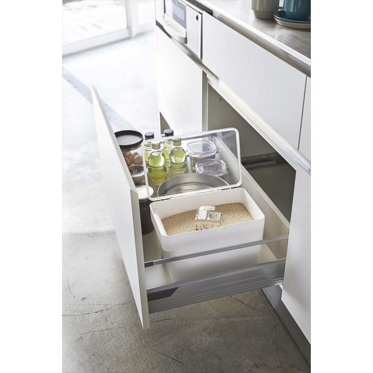 Tower システムキッチンの引き出しに合う 密閉 シンク下米びつ タワー 5ｋｇ 計量カップ付 ｗｈ 湿気と酸化から防ぐ蓋ロック Iw 3377 インテリア雑貨のマッシュアップ 通販 Yahoo ショッピング