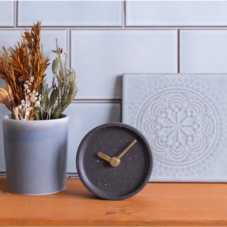時計 置時計 おしゃれ アナログ リビング 北欧 陶器 デザイン