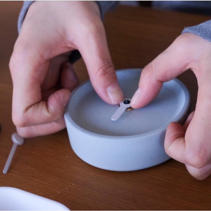 時計 置時計 おしゃれ アナログ リビング 北欧 陶器 デザイン