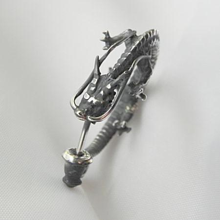龍ピアス メンズピアス シルバーピアス 龍 メンズアクセ