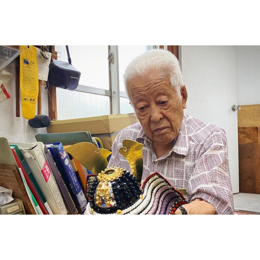 五月人形　兜収納飾り　加藤鞆美作 和紙小札　１/4源義経創作兜 収納飾り　5-57-330 　伝統の工芸品_7