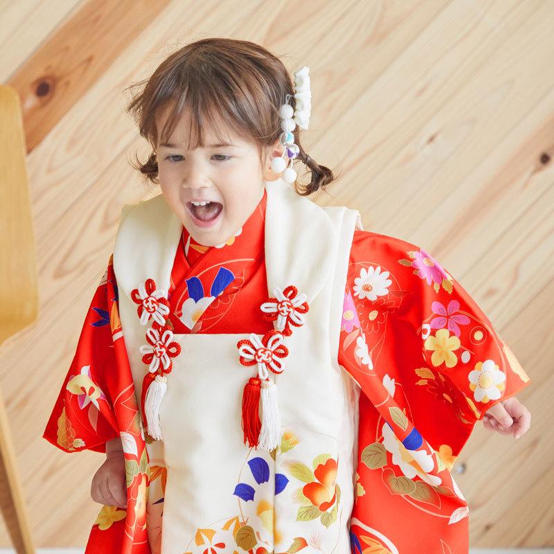 赤い花柄の七五三着物 赤い花柄の七五三着物