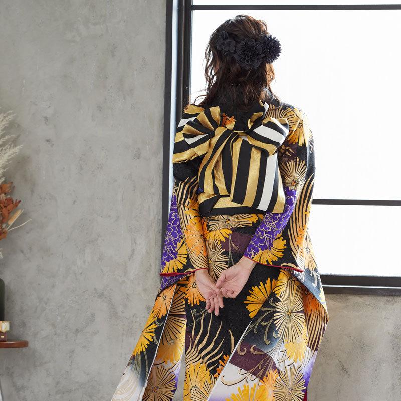 MURUA（ムルーア） 振袖レンタル 黒 牡丹に菊花(絹) 成人式 結婚式