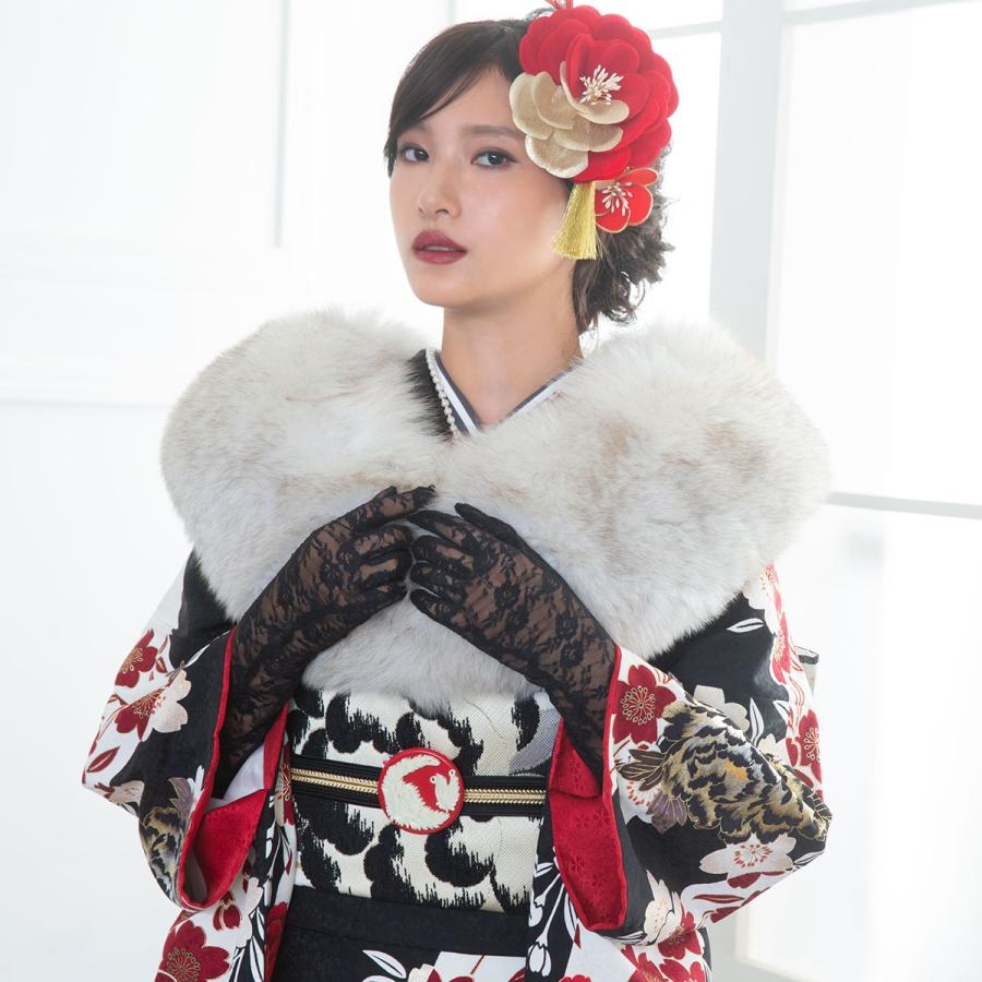 振袖レンタル 黒 豪華金彩 牡丹桜(絹) 成人式 結婚式 モデル着用小物
