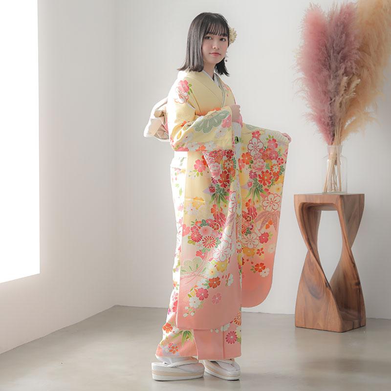 振袖レンタル  黄 松牡丹に御所車(絹) 成人式 結婚式 一点物 対応身長160〜164cm 2〜11月利用 R1423の画像