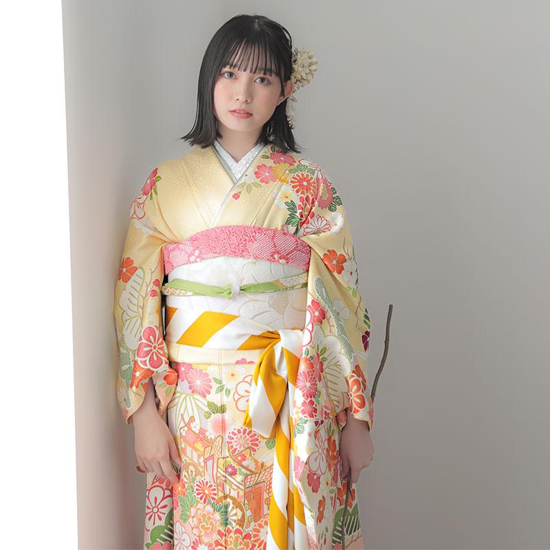 振袖レンタル  黄 松牡丹に御所車(絹) 成人式 結婚式 一点物 対応身長160〜164cm 2〜11月利用 R1423の画像