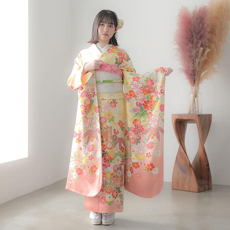 振袖レンタル  黄 松牡丹に御所車(絹) 成人式 結婚式 一点物 対応身長160〜164cm 2〜11月利用 R1423の画像