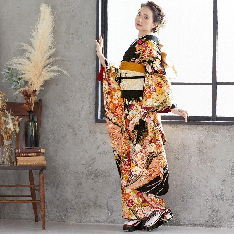 振袖レンタル 黒 熨斗豪華古典文様 (絹) 成人式 結婚式 対応身長154