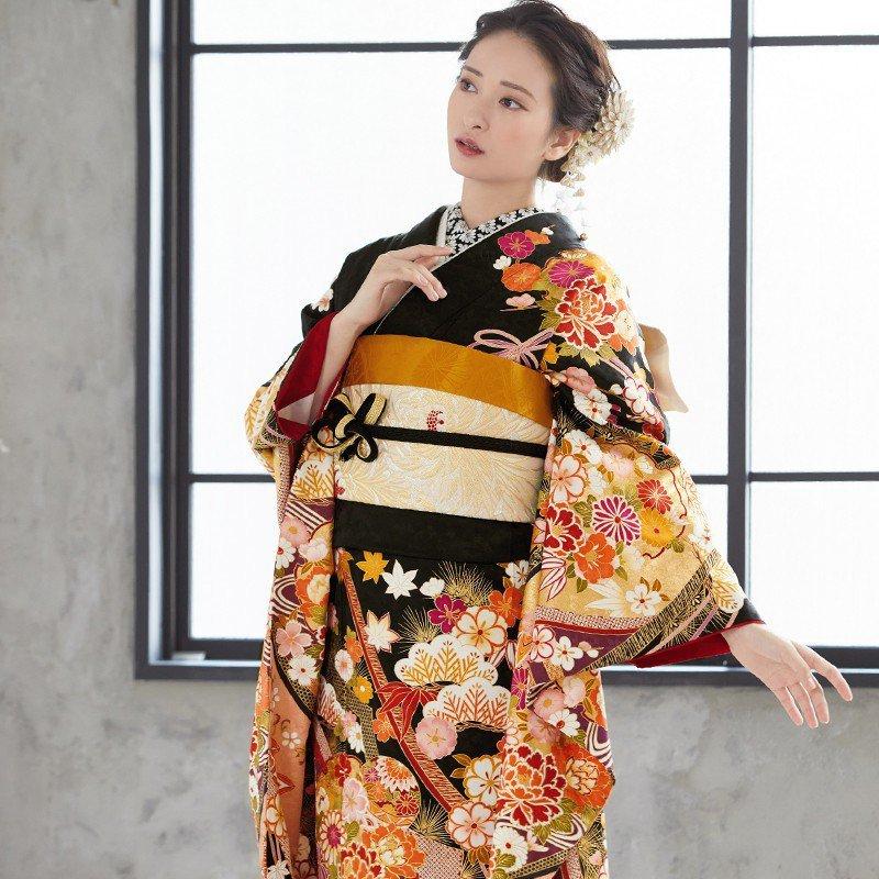 振袖レンタル 黒 熨斗豪華古典文様 (絹) 成人式 結婚式 対応身長154
