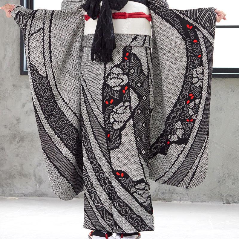 SALE 振袖レンタル 黒 総絞り 熨斗に草花と唐草亀甲 成人式 結婚 SALE 振袖レンタル 黒 総絞り 熨斗に草花と唐草亀甲 成人式 結婚