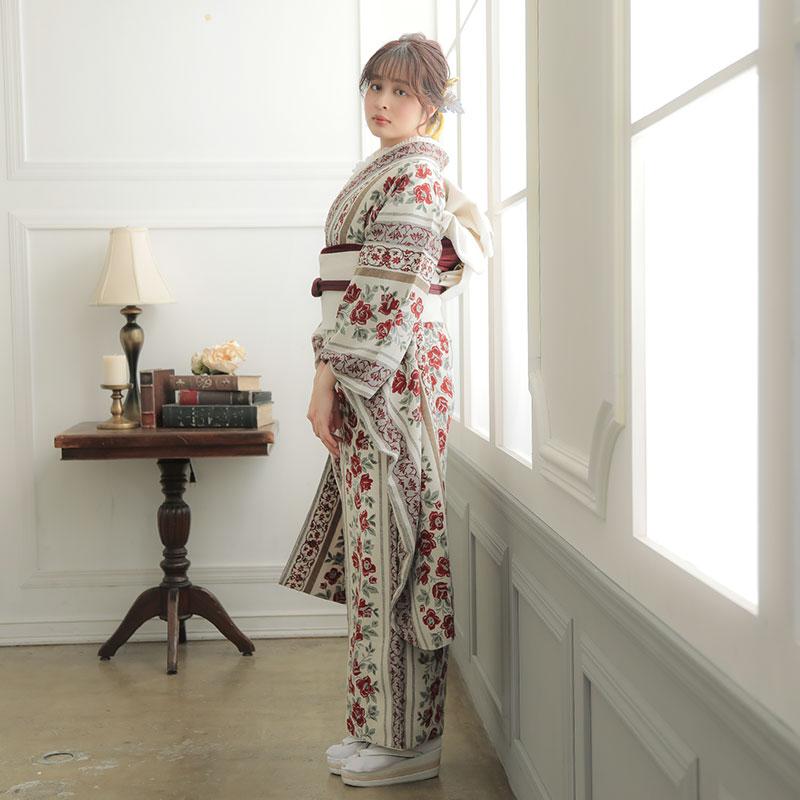 振袖レンタル 和風館  生成 ゴブラン織調薔薇 成人式 結婚式 対応身長154〜165cm 2〜11月利用 R2034の画像