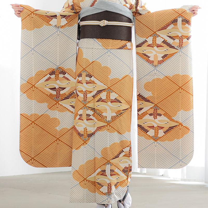 振袖レンタル 薄グレー 松葉に向かい鶴菱 成人式 結婚式 モデル