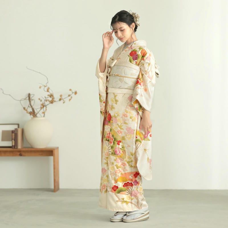 振袖レンタル  オフホワイト 扇面花丸文に椿 成人式 結婚式 対応身長146〜153cm 2〜11月利用 R2084の画像