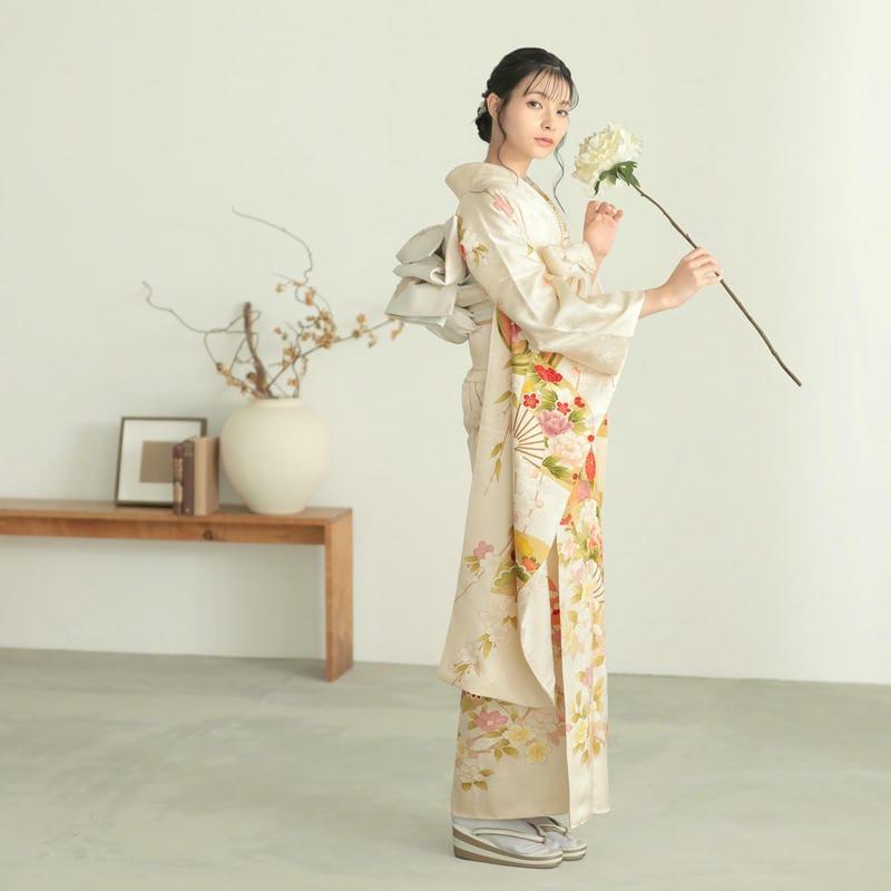 振袖レンタル  オフホワイト 扇面花丸文に椿 成人式 結婚式 対応身長146〜153cm 2〜11月利用 R2084の画像