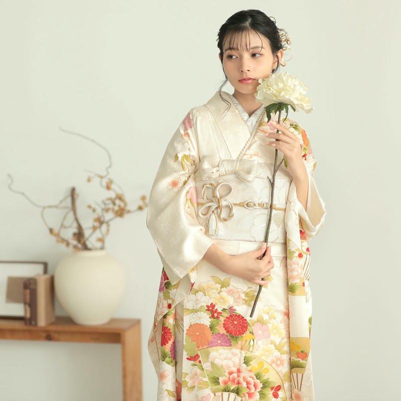 振袖レンタル  オフホワイト 扇面花丸文に椿 成人式 結婚式 対応身長146〜153cm 2〜11月利用 R2084の画像