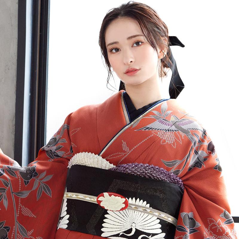 振袖レンタル  朱赤×黒 四季花鳥苑(絹) 成人式 結婚式 モデル着用小物セット 対応身長154〜165cm 2〜11月利用 R874の画像
