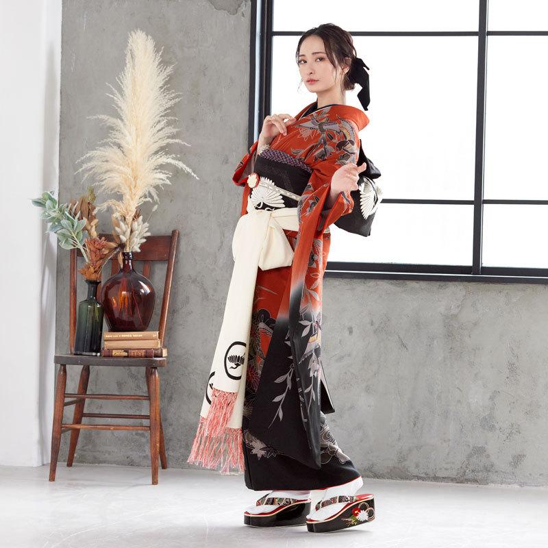 振袖レンタル  朱赤×黒 四季花鳥苑(絹) 成人式 結婚式 モデル着用小物セット 対応身長154〜165cm 2〜11月利用 R874の画像
