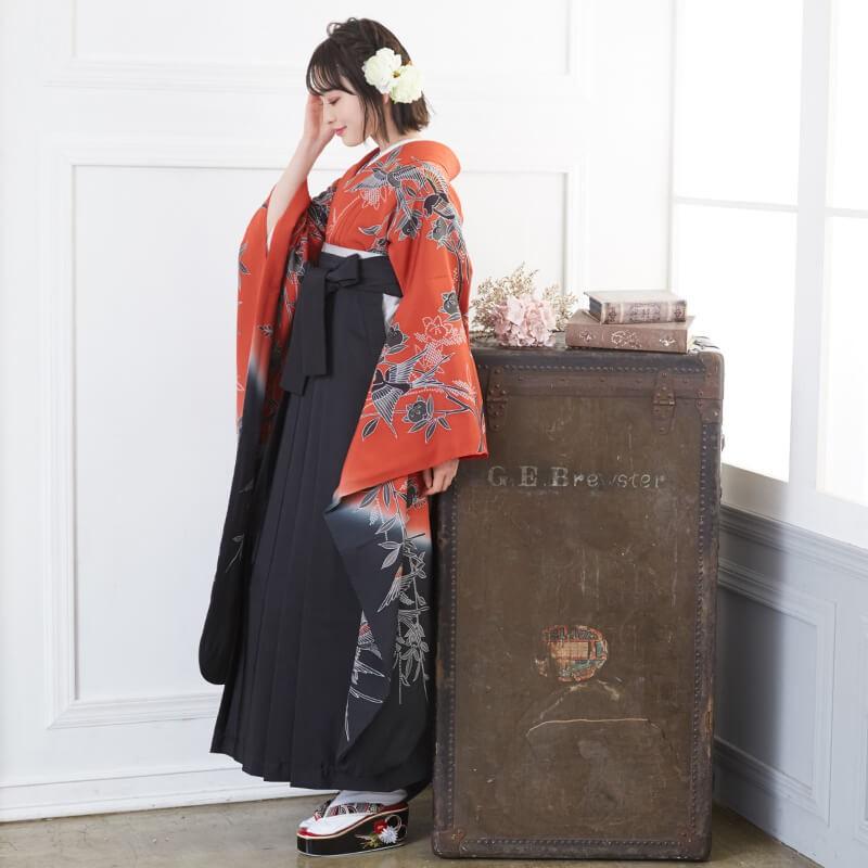 卒業式 袴セット 赤×黒 紅型 四季花鳥苑(絹)(宅)一点物 レンタル 卒業式 袴セット 赤×黒 紅型 四季花鳥苑(絹)(宅)一点物 レンタル