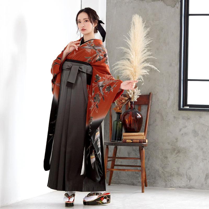 卒業式 袴セット 朱赤×黒 四季花鳥苑(絹)モデル着用小物セット 卒業式 袴セット 朱赤×黒 四季花鳥苑(絹)モデル着用小物セット