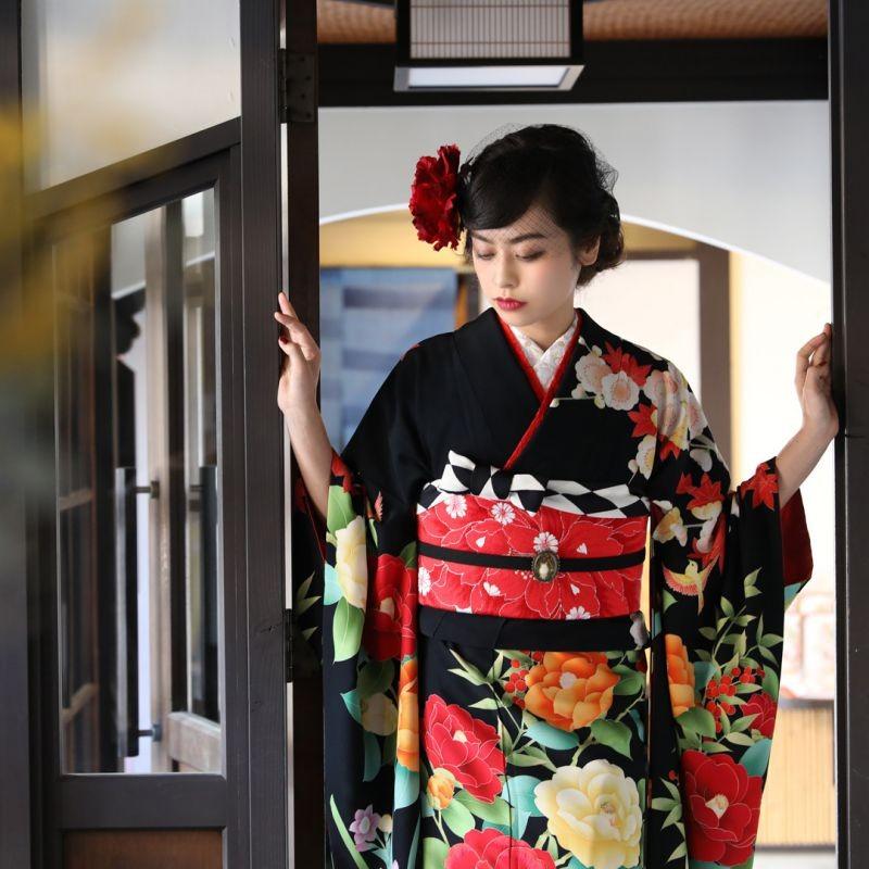 【和装】レディース(女性用)お着物 黒のうさぎ振袖 ブラック きもの道楽 振袖 レンタル 成人式 結婚式 黒 椿に白うさぎ 12月〜1月