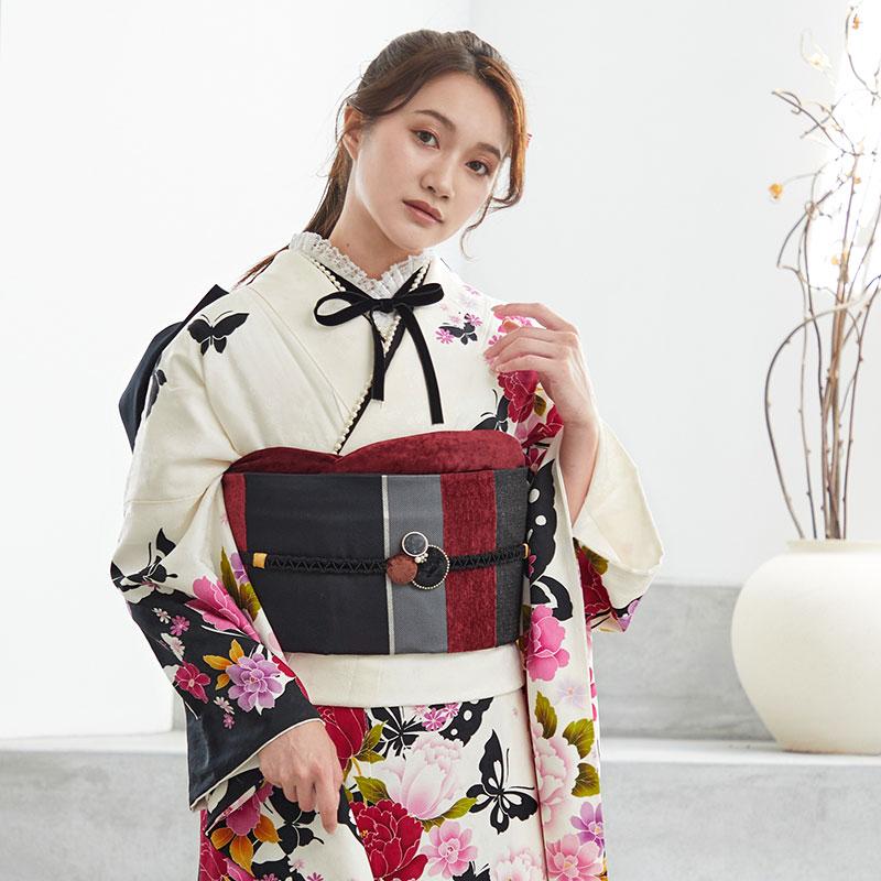 振袖 レンタル 成人式 結婚式 黒白 花と蝶(絹) 一点物12月〜1月利用