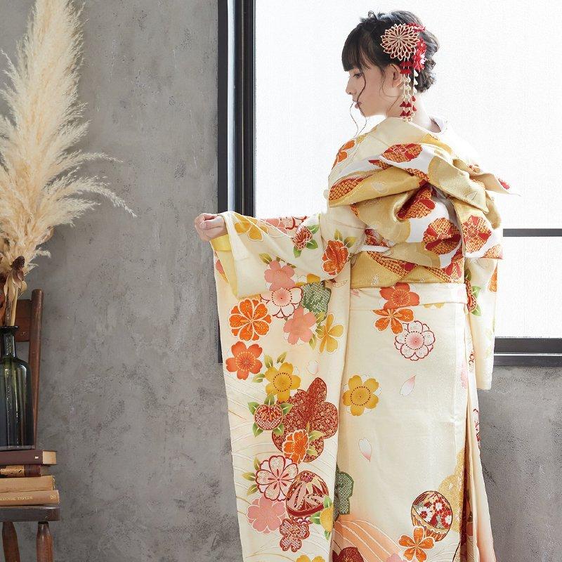 振袖 レンタル 成人式 結婚式 薄黄色 波に扇面鞠と花（絹）12月〜1月