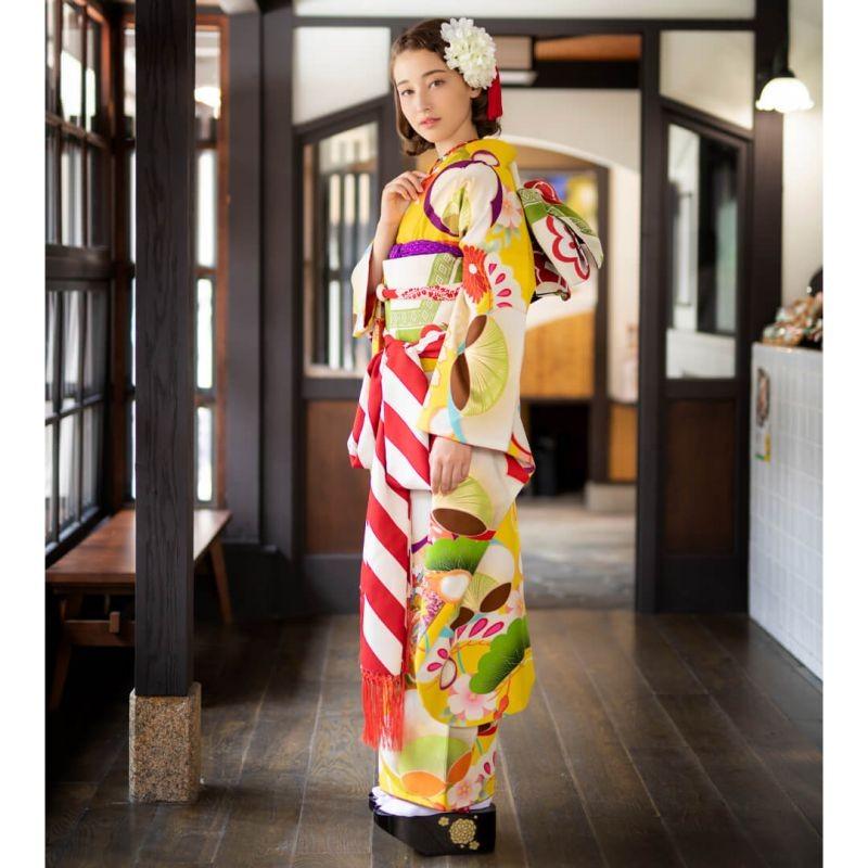 振袖 レンタル 成人式 結婚式 黄色 貝桶と桧扇に梅(絹) 芸艸堂 12月〜1月利用 対応身長154〜165cm RS1882の画像