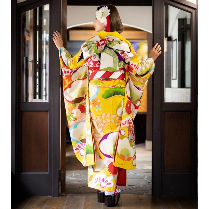振袖 レンタル 成人式 結婚式 黄色 貝桶と桧扇に梅(絹) 芸艸堂 12月〜1月利用 対応身長154〜165cm RS1882の画像