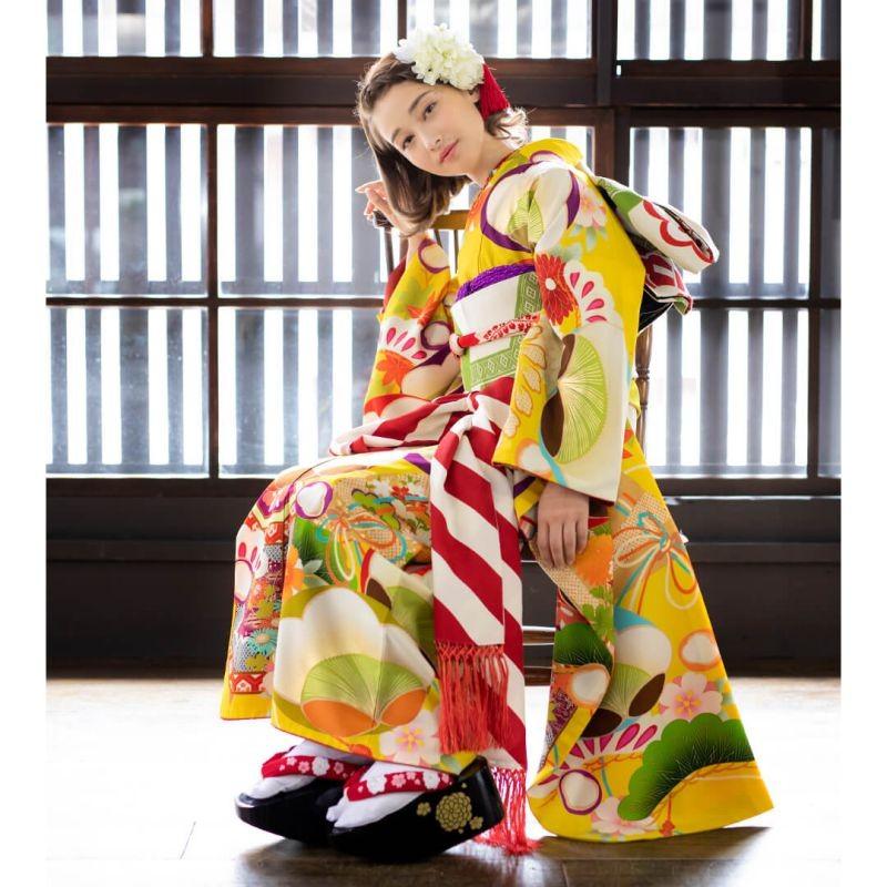 振袖 レンタル 成人式 結婚式 黄色 貝桶と桧扇に梅(絹) 芸艸堂 12月〜1月利用 対応身長154〜165cm RS1882の画像