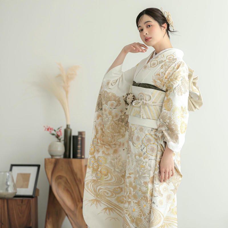 振袖 レンタル 成人式 結婚式 白金 牡丹に松竹梅12月〜1月利用 対応