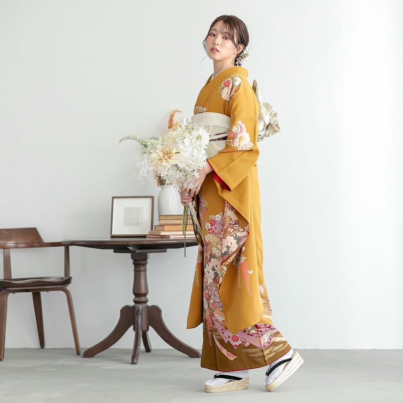 振袖 レンタル 成人式 結婚式 辛子色 熨斗目 花車と雪輪(絹) 一点物 12月〜1月利用 対応身長154〜165cm RS289の画像
