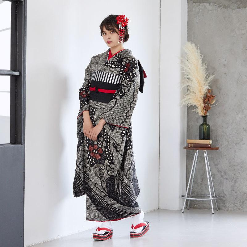 振袖 レンタル 成人式 結婚式 黒 絞りに大輪花(絹) 一点物12月〜1月