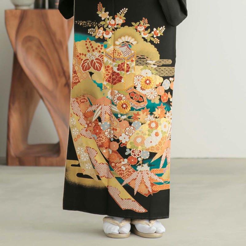 YUMI KATSURA（ユミカツラ） 黒留袖 レンタル 桂由美 結婚式 金駒刺繍