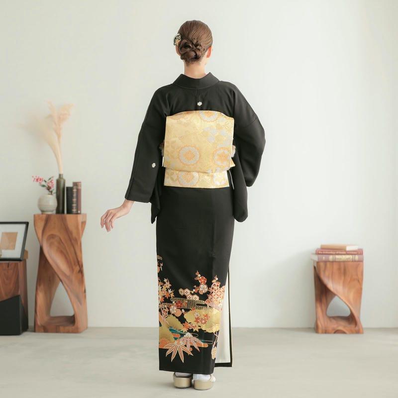 YUMI KATSURA（ユミカツラ） 黒留袖 レンタル 桂由美 結婚式 金駒刺繍
