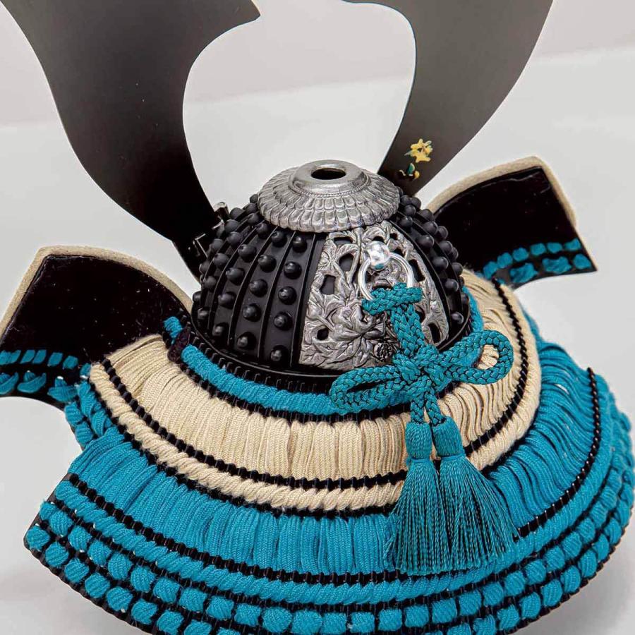 五月人形 豊久 兜飾り 7号 雄山作 群青 燻し銀金物 YN0707GK 間口40×奥行30×高さ41cm 弓太刀付き コンパクト おしゃれ モダン 兜 5月人形 端午の節句_2