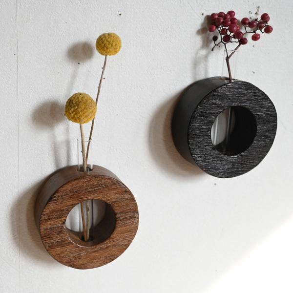 配送員設置送料無料 壁掛けフラワーベース古材まる 一輪挿し 壁掛け 木製 ウッド ガラス 試験管 フラワーベース 花瓶 花器 グリーン 植物 花 飾る 収納 プランター おしゃれ Aynaelda Com