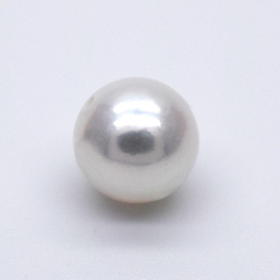 アコヤ真珠 1粒 8.0mm~8.5mm ラウンド〜セミラウンド 貫通穴