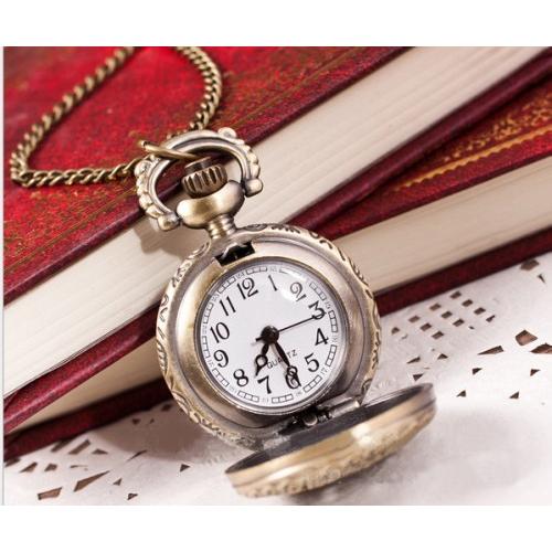 アリス風♥️ハット黒うさぎ♥️懐中時計 楽天市場】【動画あり】 不思議の国のアリス 懐中時計