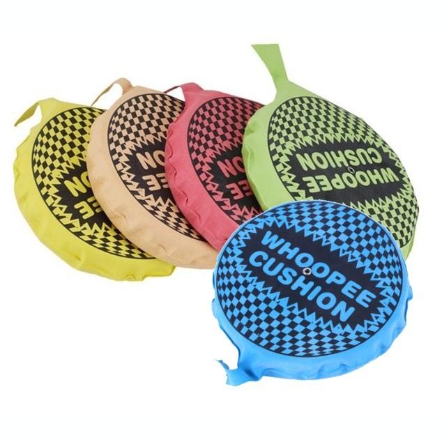 ブーブークッション いたずら ウーピークッション 14cm カラーランダム うめのやonline 通販 Yahoo ショッピング