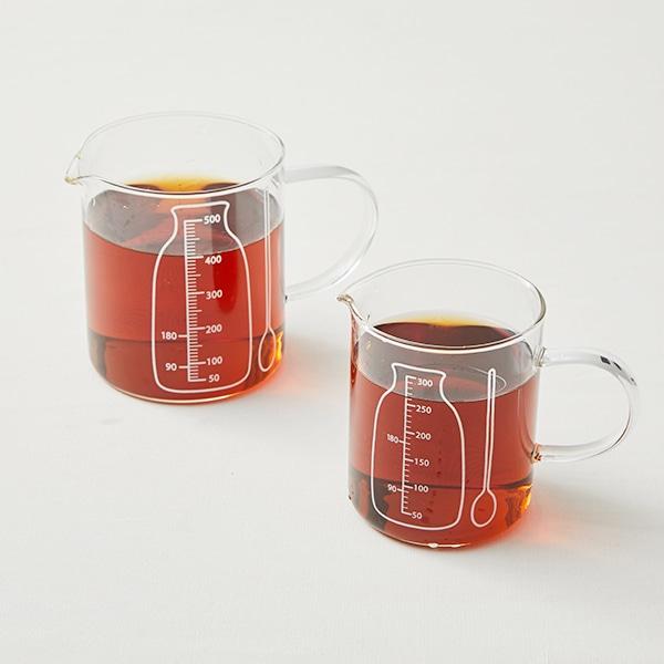 ◆専用◆エンボス ガラス メジャーカップ（small）２個＆シリコンバンド Amazon｜iwaki(イワキ) 耐熱ガラス 計量カップ メジャーカップ 300ml